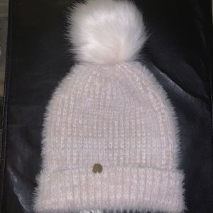 Express Fuzzy Winter Hat Ball